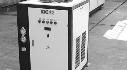 冬季工業(yè)冷水機(jī)該怎么維修？